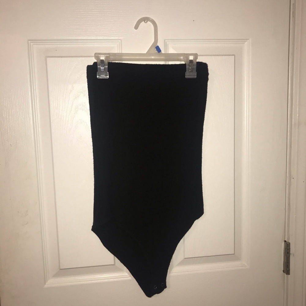 Sleeveless bodysuit